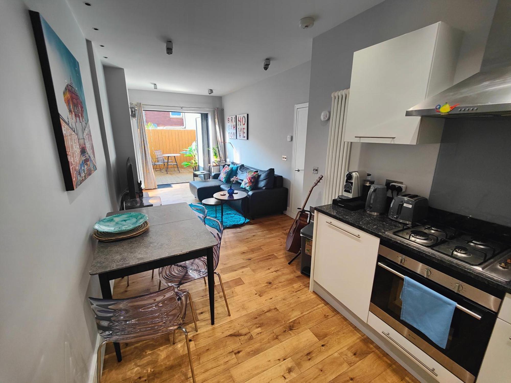 Modern Central Brighton Patio Flat - Free Parking! 외부 사진