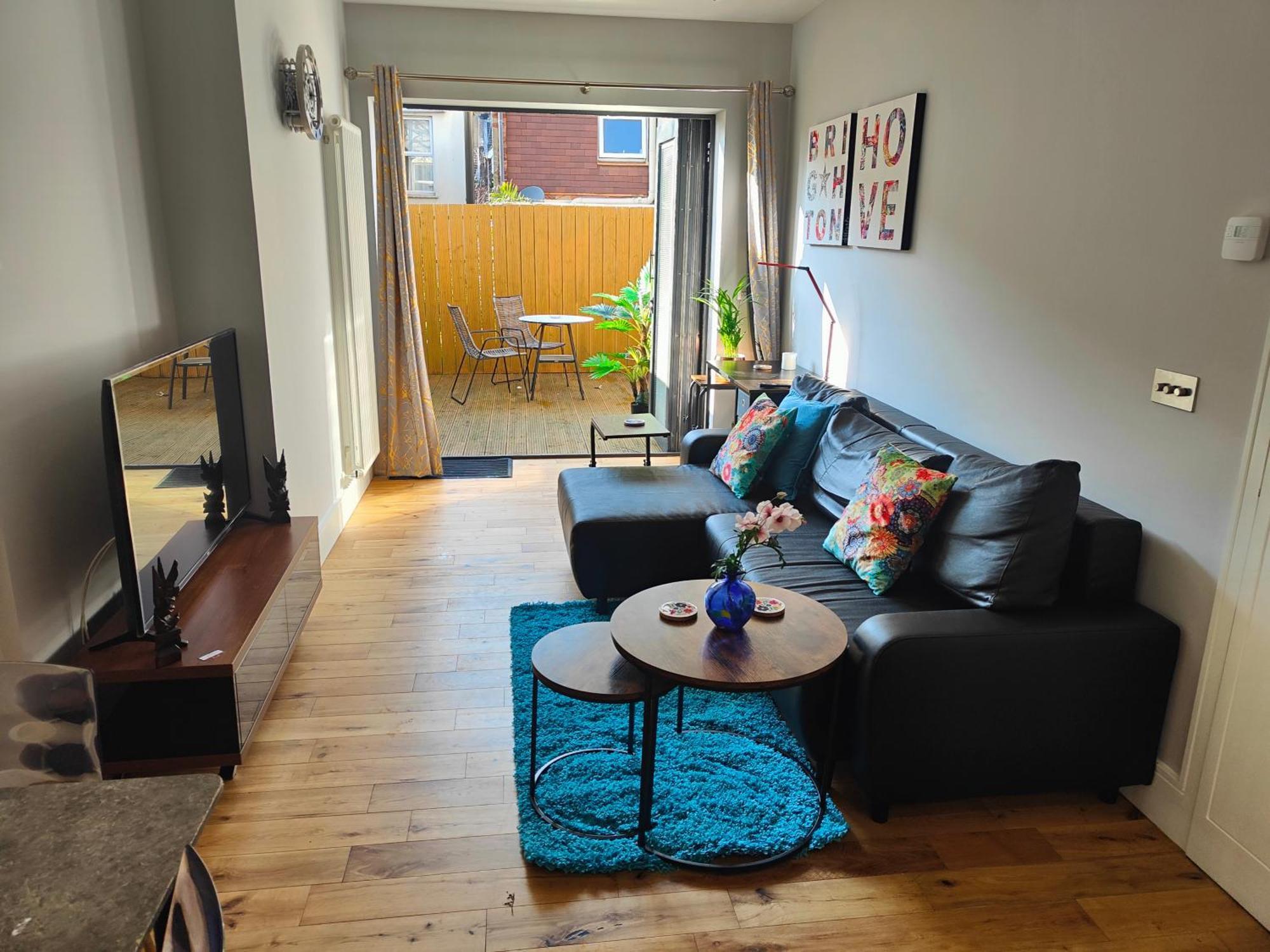 Modern Central Brighton Patio Flat - Free Parking! 외부 사진