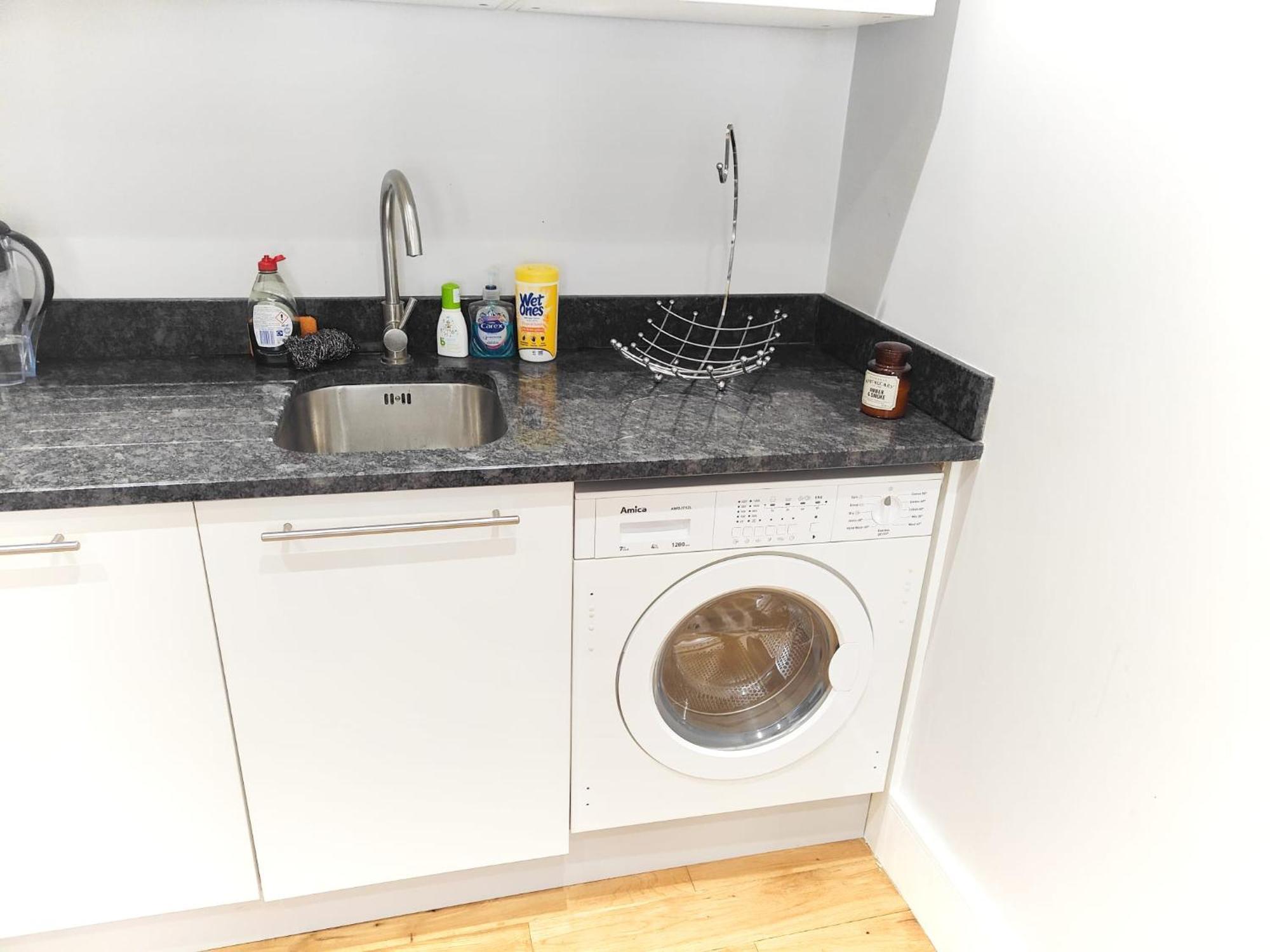 Modern Central Brighton Patio Flat - Free Parking! 외부 사진