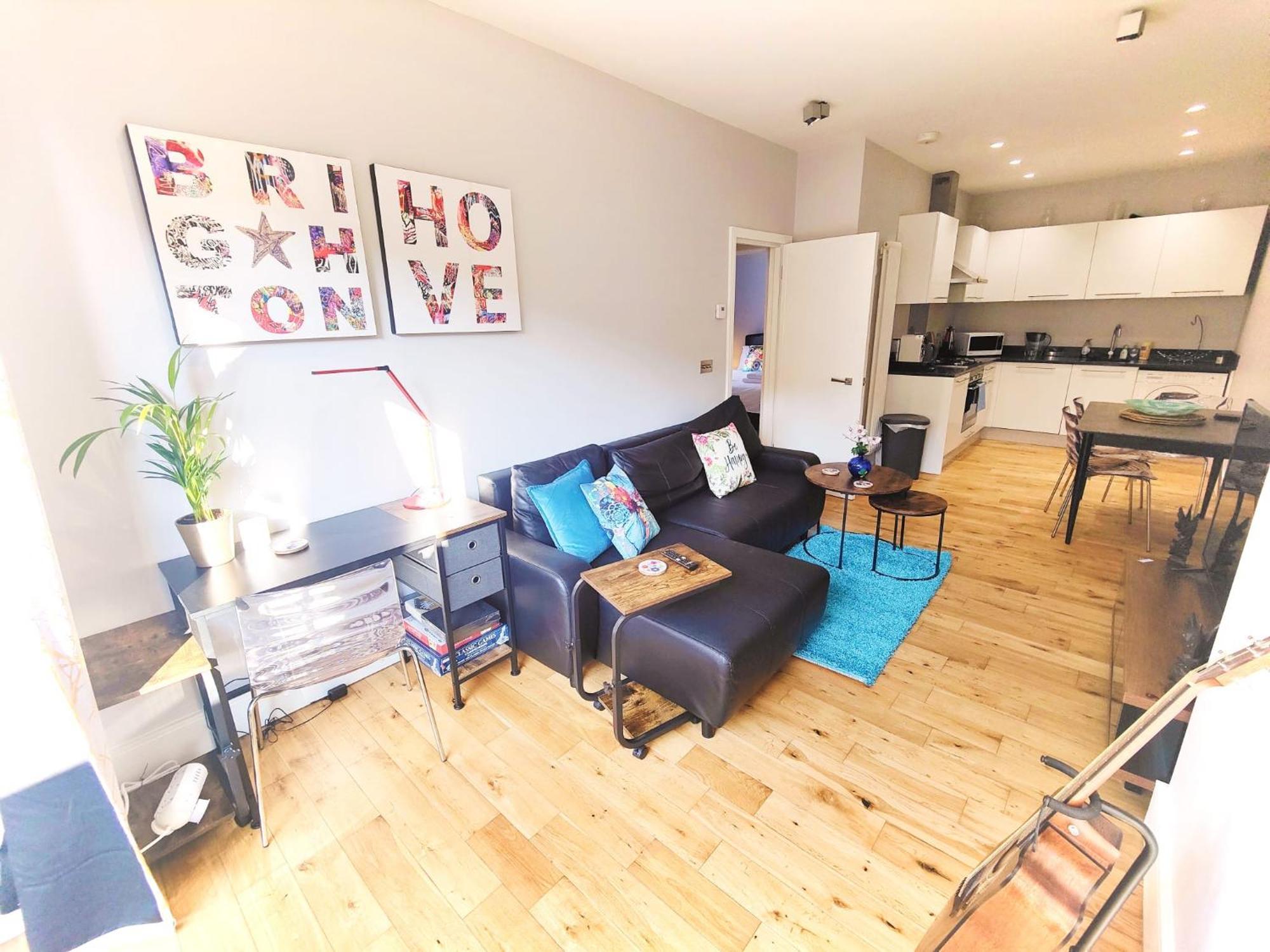 Modern Central Brighton Patio Flat - Free Parking! 외부 사진